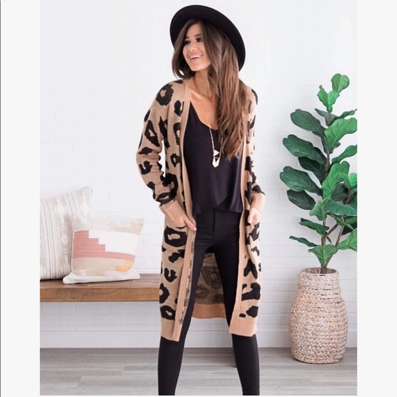 ‘VITA’ Long Leopard Print Cardigan - Picture 4 of 8
